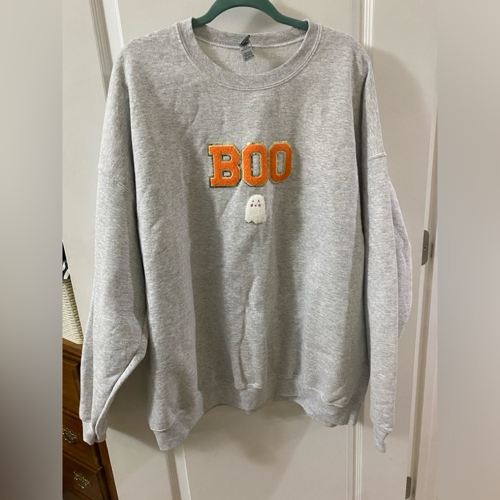 Boo Chinelle Patch Sweatshirt